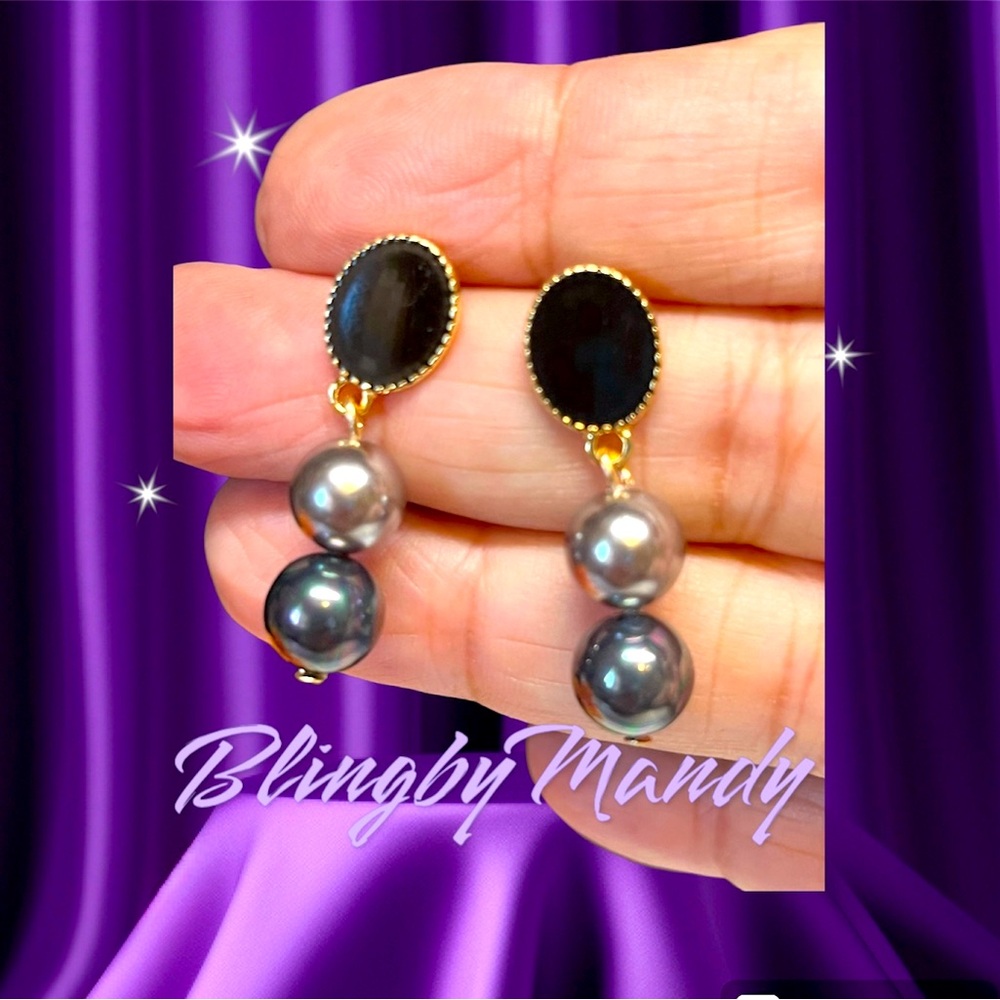 Neutral tone Sea shell pearl earrings-you need to see these/high lustre